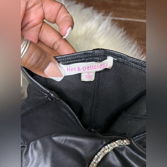 Hot & Delicious black faux leather bustier jumpsuit sz Large - Picture 2 of 9